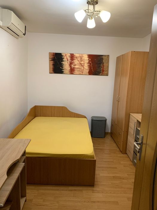 Apartament la CASĂ de închiriat, zonă de case, Rahova, str. Târgu Jiu