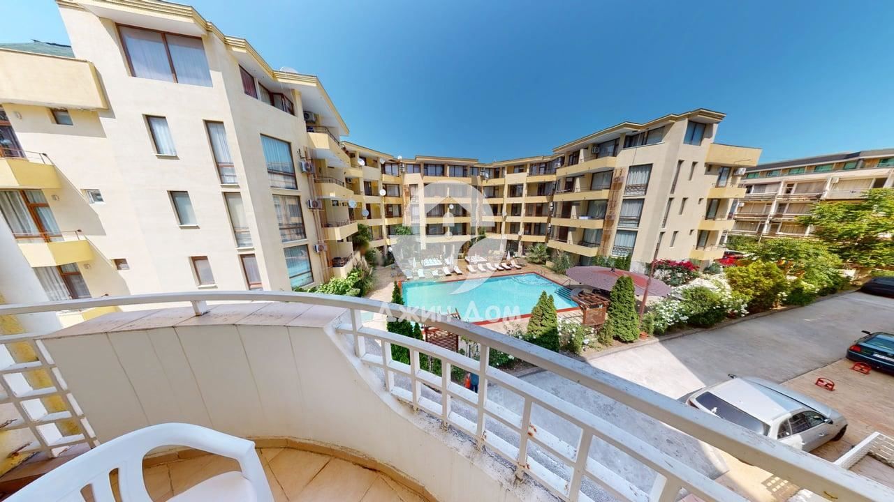 Продава се Тристаен апартамент в к.к. Слънчев бряг - 90 кв.м за 1167 €/кв.м - Снимка #8