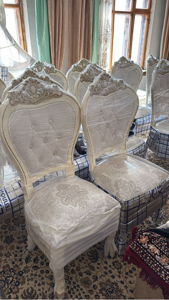 Срочно продам стулья