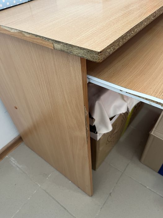 Стол компьютерный