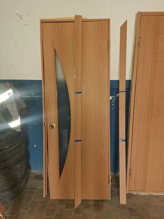 Продам двери разных размеров.