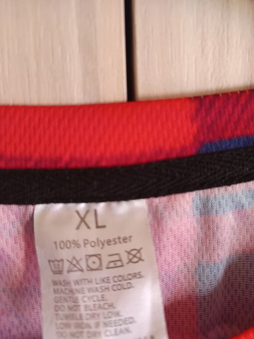 Коледни тениски нови Хл и 2 хл размер Цената е за двете !!!