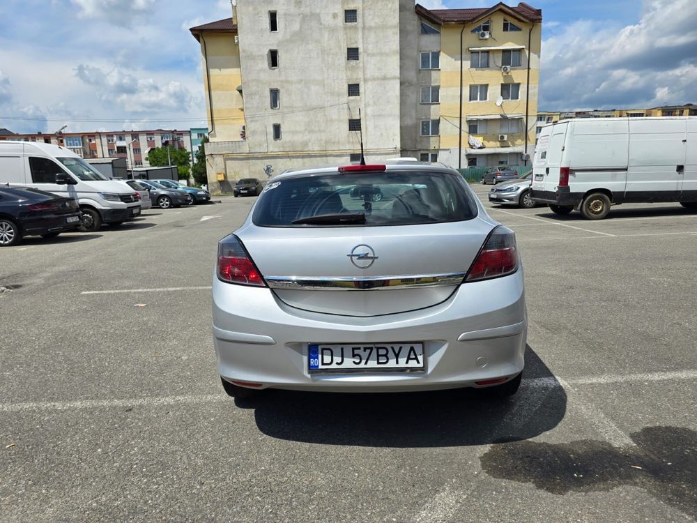 Opel Astra H sport