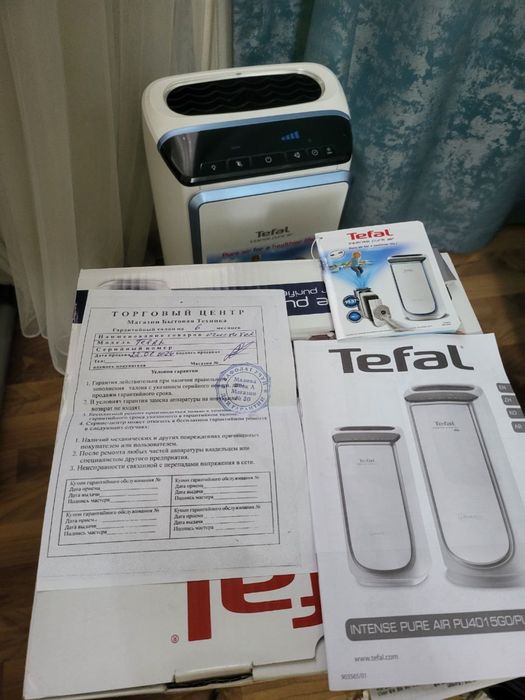 Продает воздухоочиститель