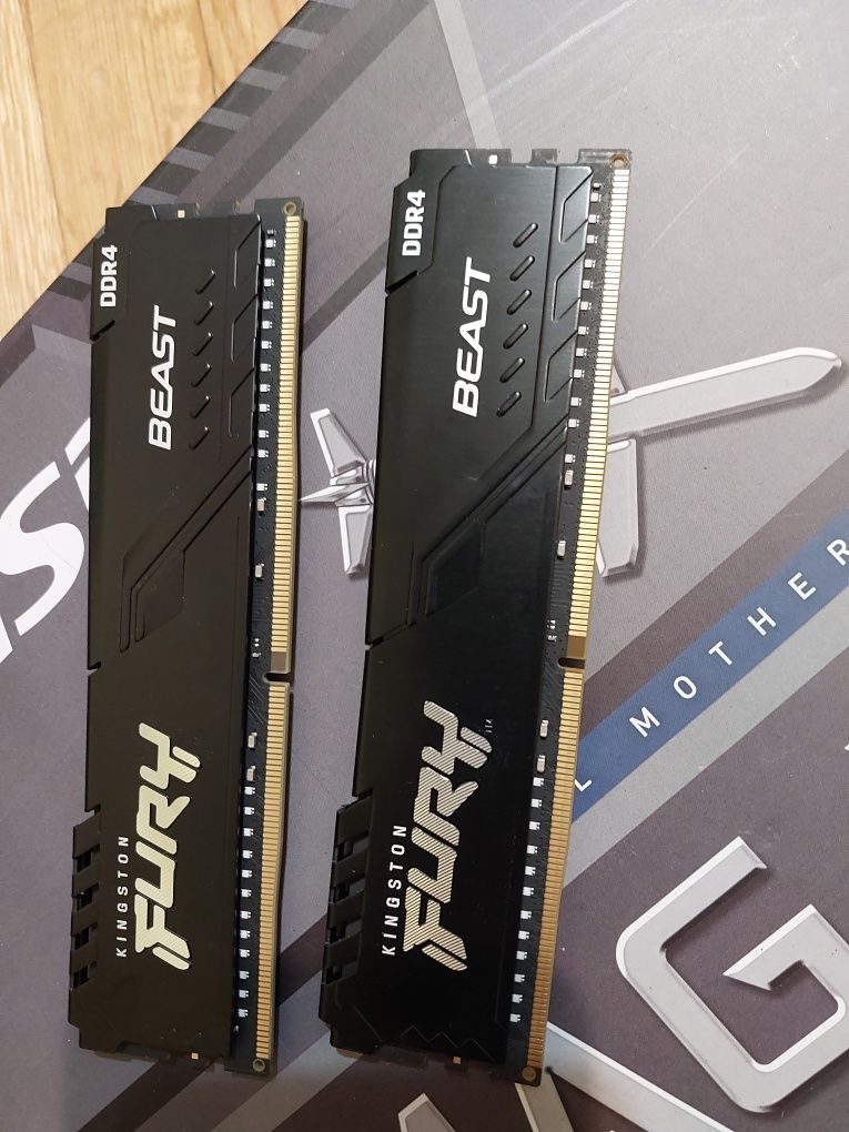 32GB DDR4 3200Mhz 3600Mhz G.Skill , Corsair , Kingston HyperX RAM