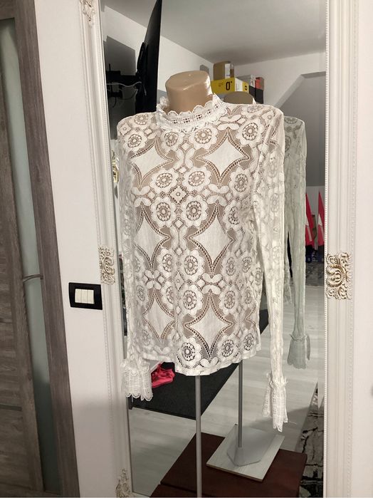 Bluza dantela M superba,calitativa