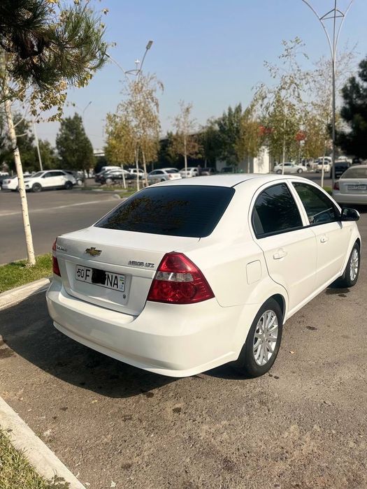 Chevrolet Neksiya 3