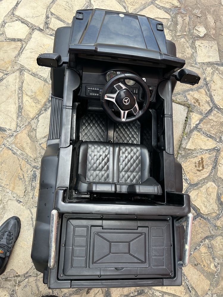 Детска акумулаторна кола мецедес 6X6