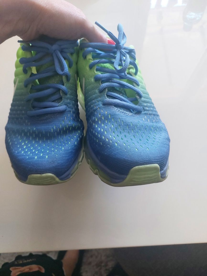 Nike air max run easy 40 номер