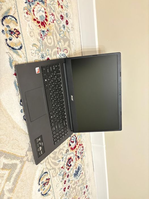 Ноутбук Acer Aspire 3 в отличном состояний