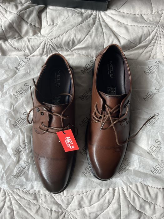 Vand pantofi piele naturala marimea 43