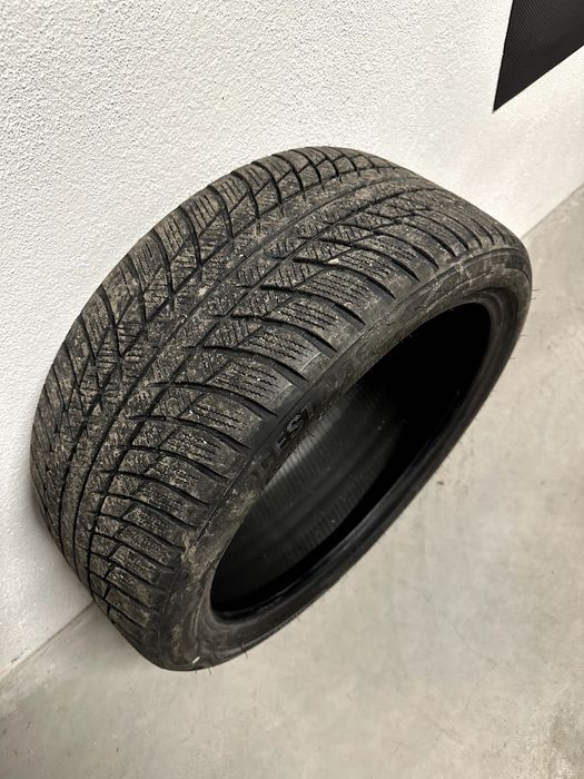 Зимни гуми BRIDGESTONE BLIZZAK LM-005 225/40 R18 92V Run Flat DOT 3419