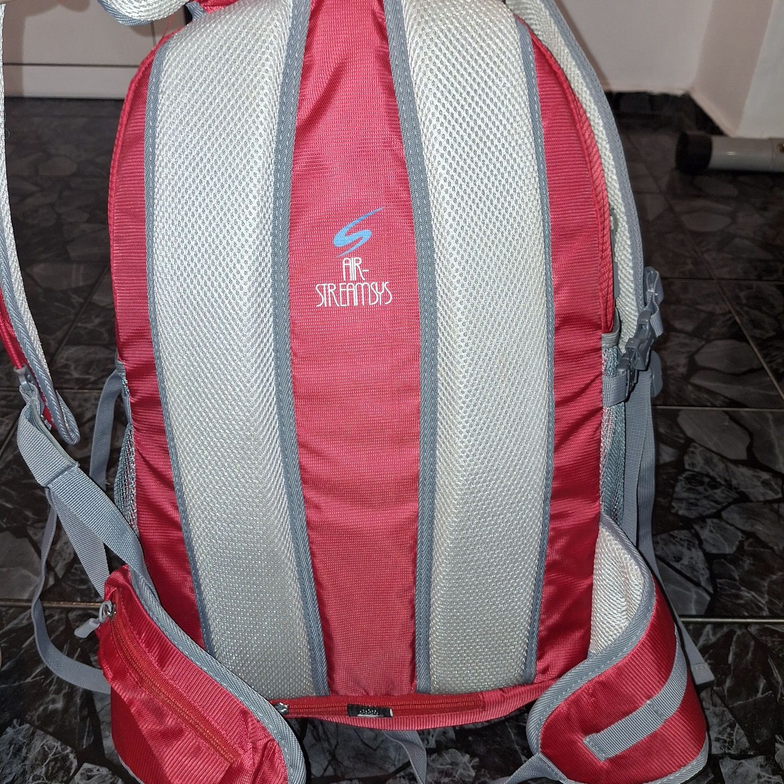 туристическа раница 30L waterproof водонепропусклива