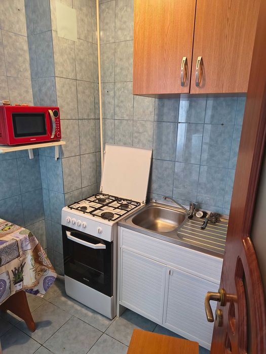 Inchiriez garsoniera