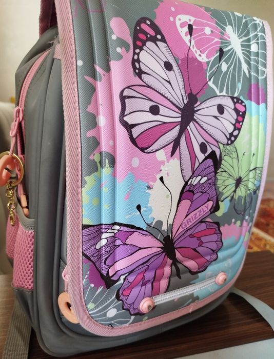 Школьный рюкзак для девочки, фирмы GRIZZLY