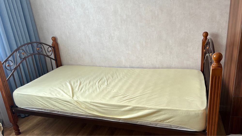 Кровать подростковая