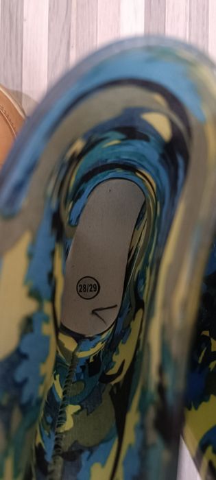 Детски ботуши-2 чифта-20 лева