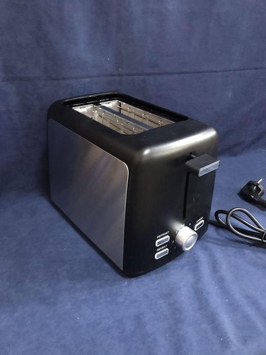 Тостер Amazon Basics