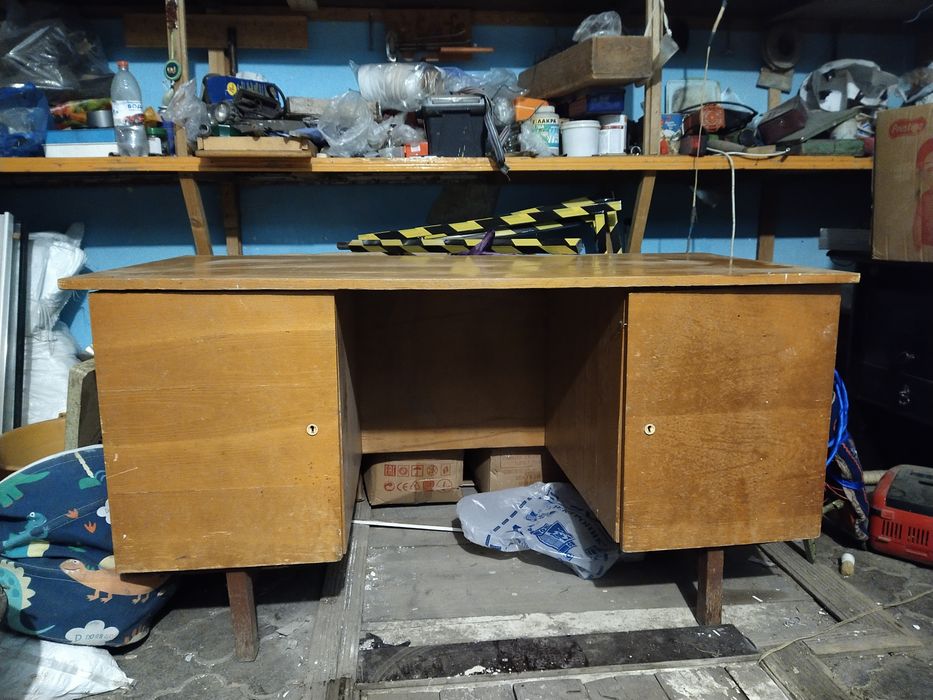 Письменный рабочий стол