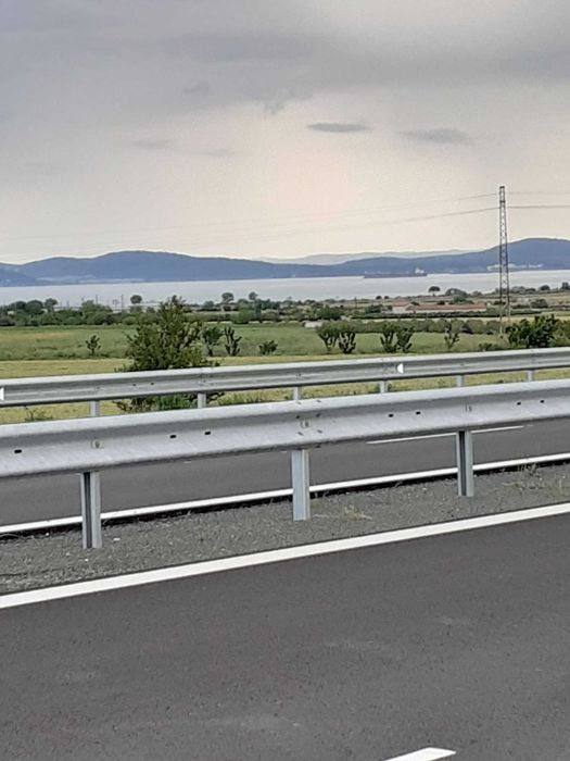 Продава имот гр. Поморие, м. Изравнителя