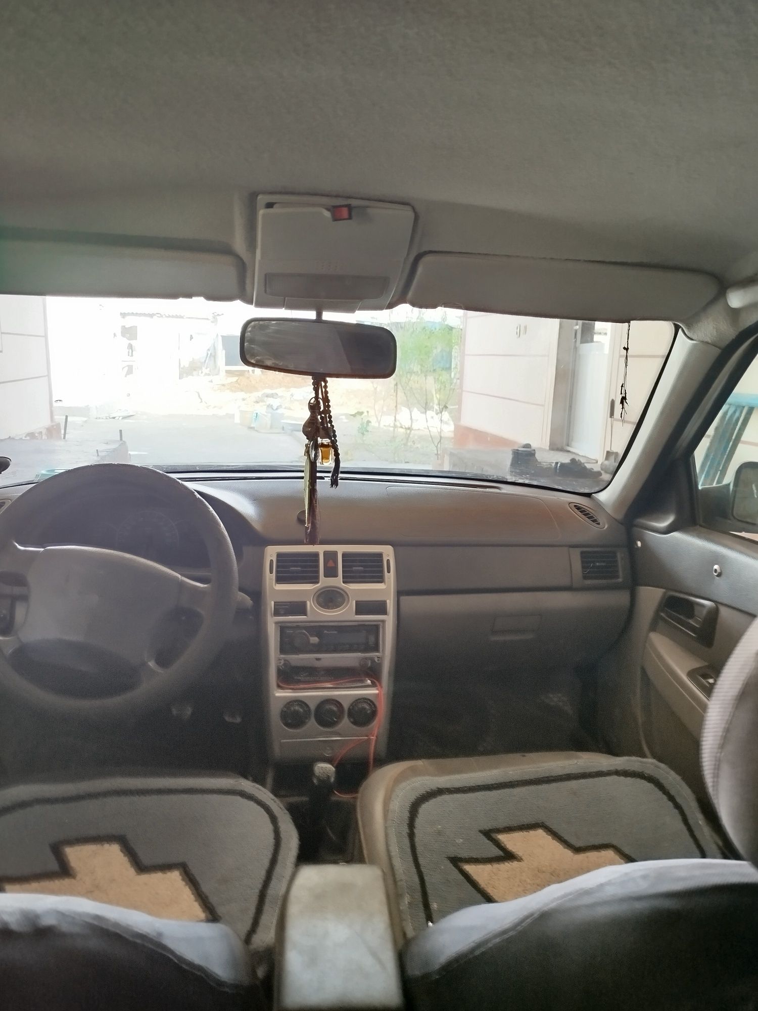 Lada Priora Srochna sotiladi mashinalarga ham barter bor
