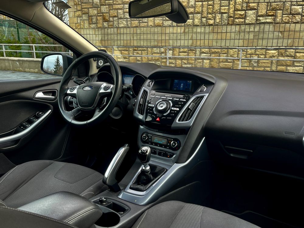 FORD FOCUS TITANIUM 2.0 Diesel Berlină