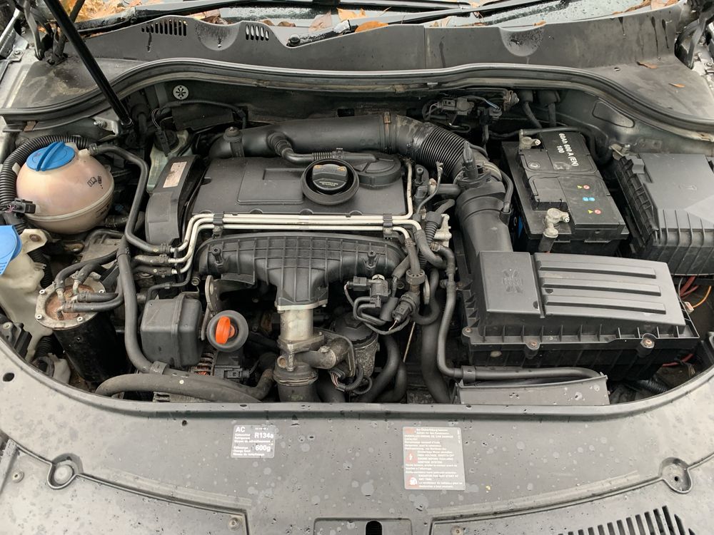 Dezmembrari, Dezmembrez Piese VW Passat B6 Motor 2.0 TDI BKP 4x4