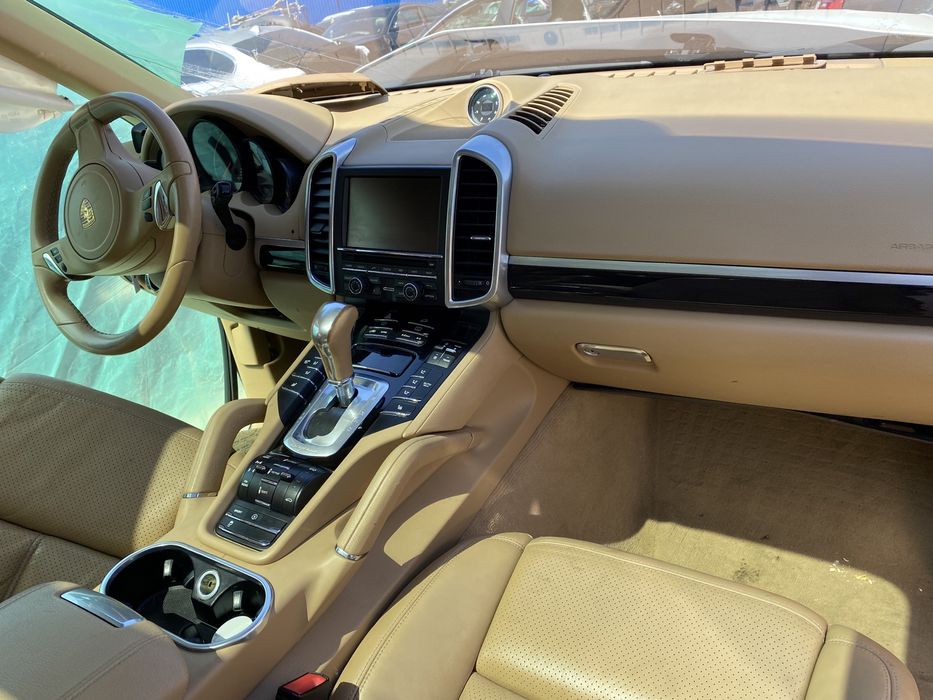 Galerie admisie Porsche Cayenne 3.0 TDI CRC 2014