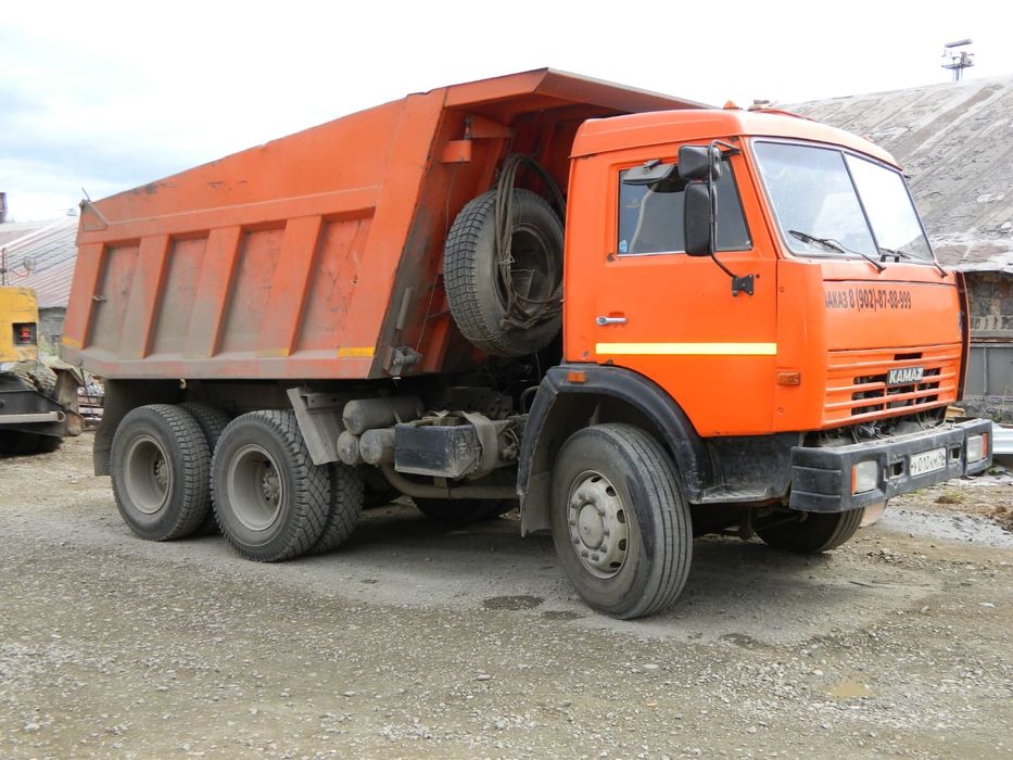 Услуги самосвалов КАМАЗ 15 тонн, ЗИЛ 6 тонн