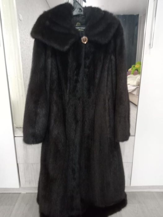 Продам шубу норковую