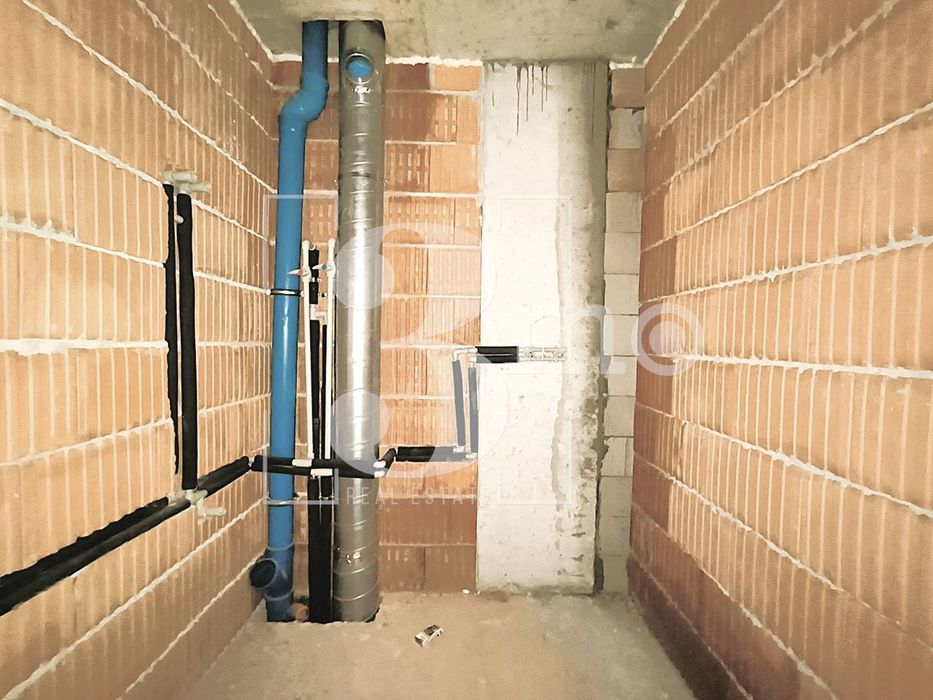 Продава се Четиристаен апартамент в София, Люлин 5 - 135 кв.м за 1506 €/кв.м - Снимка #11