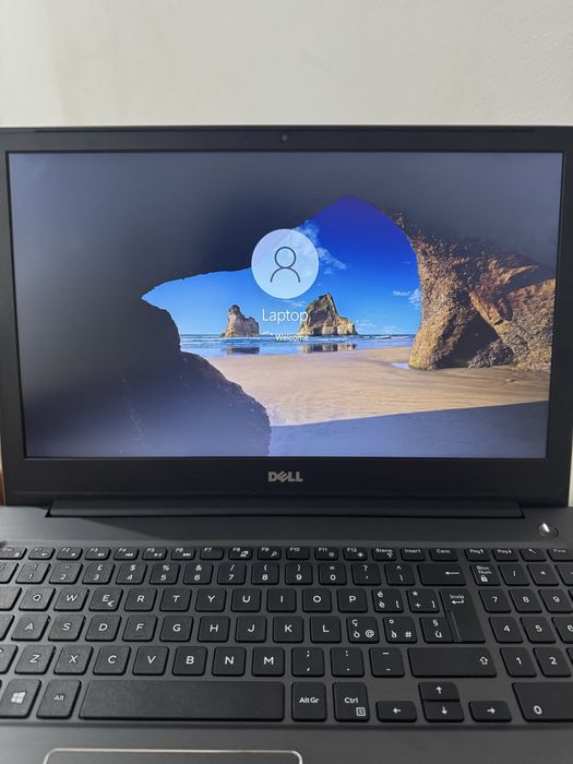 Vand laptop Dell Vostro i5 7200U