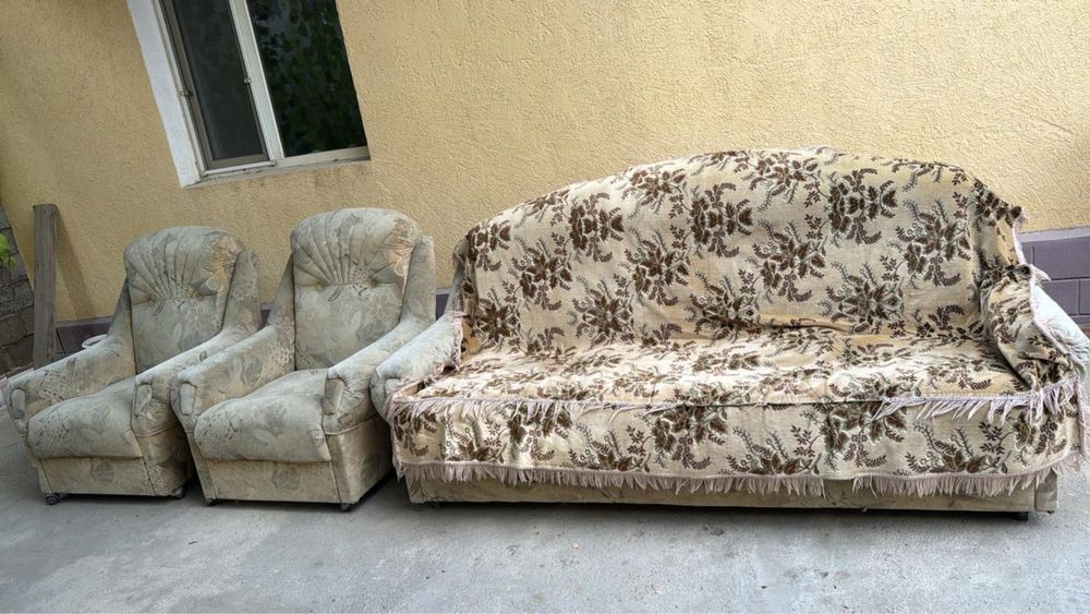 Диванный уголок б/у