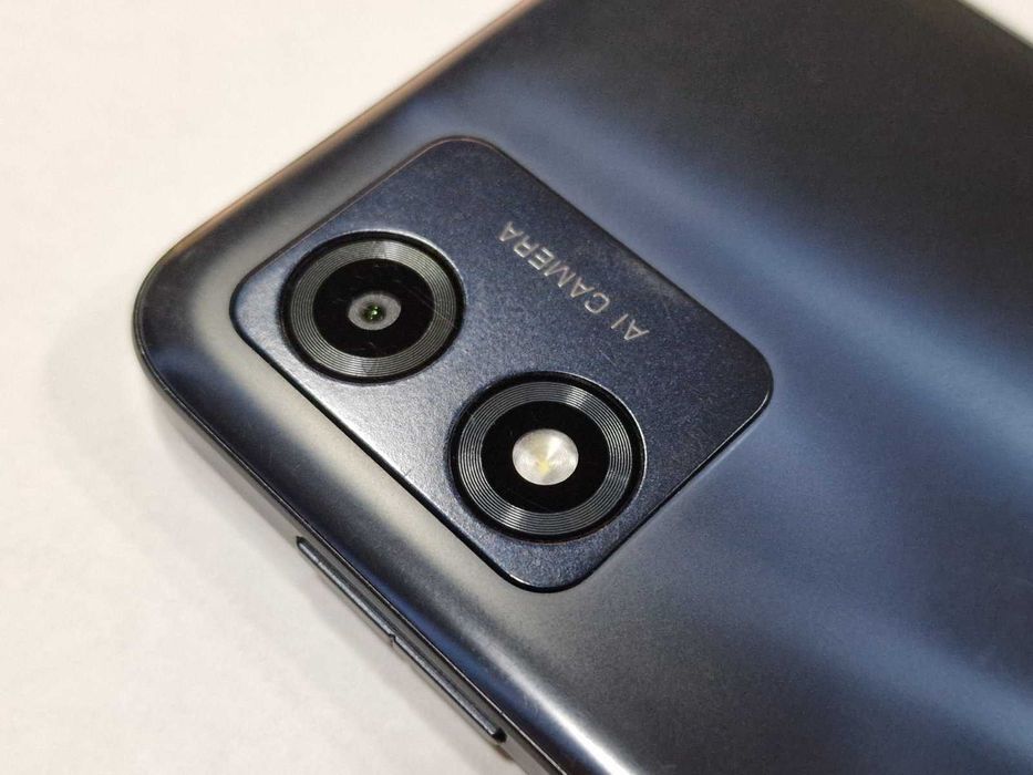 Motorola Moto E13 64GB 2GB RAM Dual