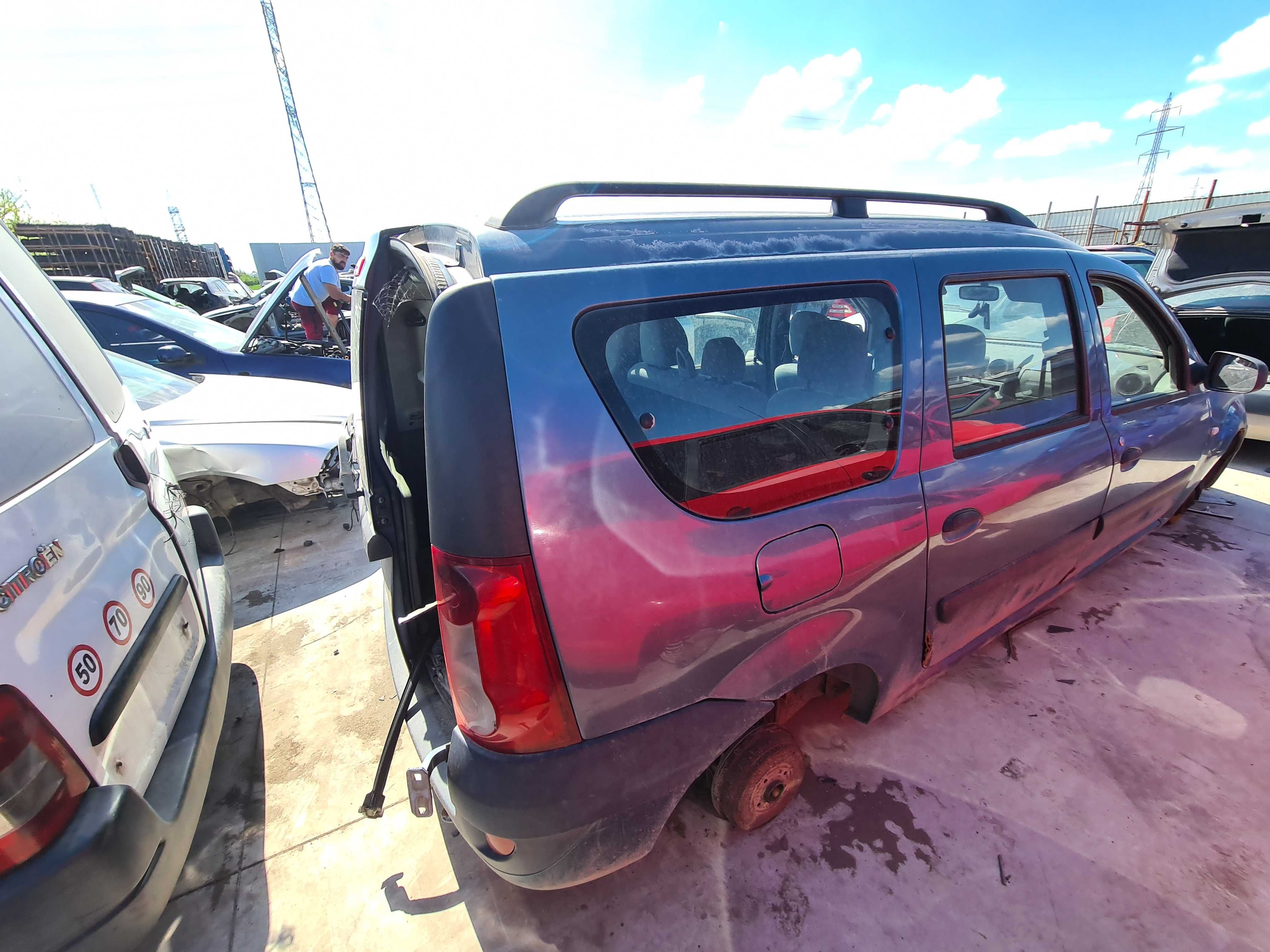 Dezmembram Dacia Logan MCV