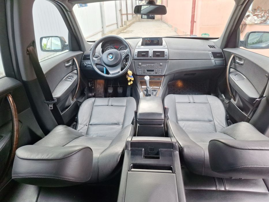Vând BMW X3 E83 2005
