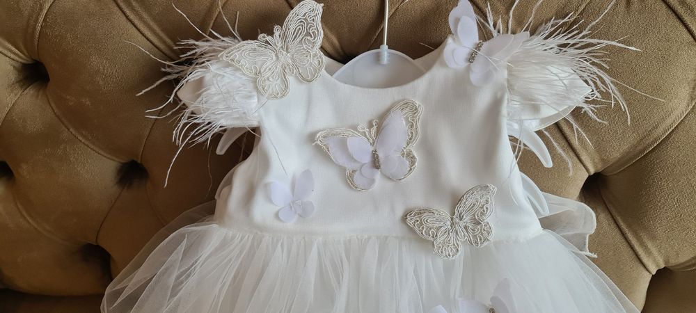 Vand Rochiță deosebita pentru evenimente