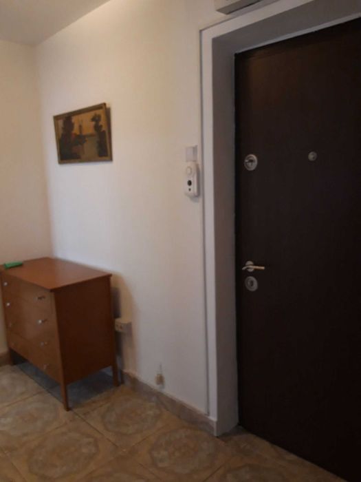 Inchiriez garsoniera/spatiu birou/cabinet/parter