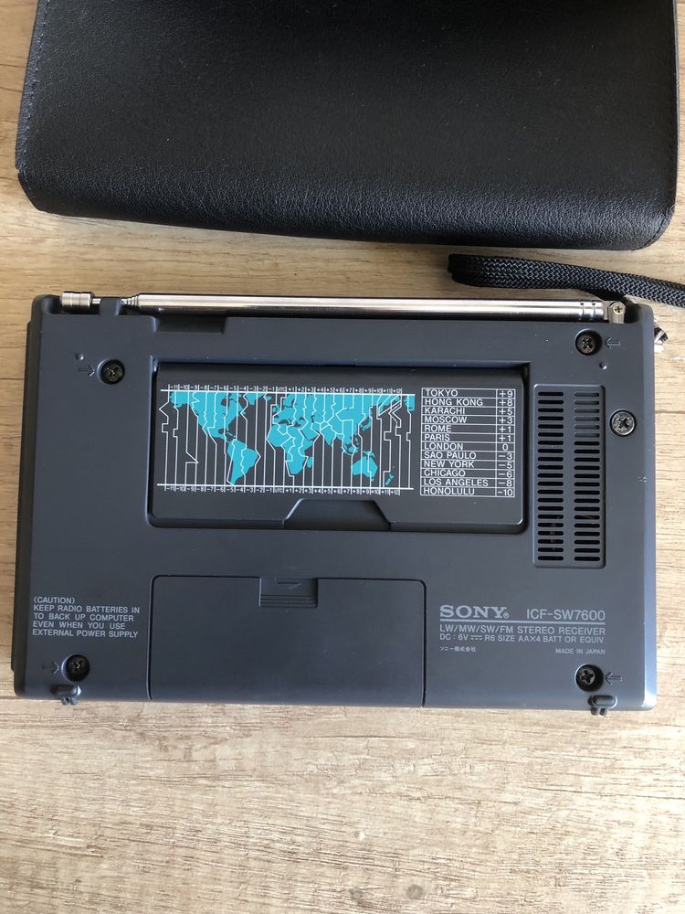 Radio sony icf -sw7600