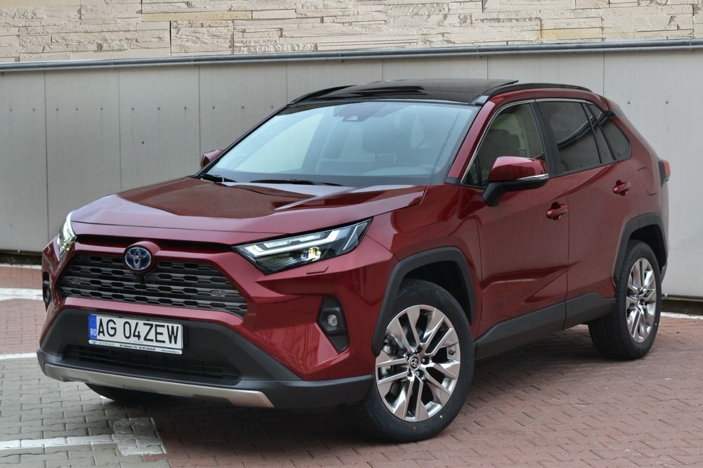 Toyota rav 4  luxury premium  90km noua