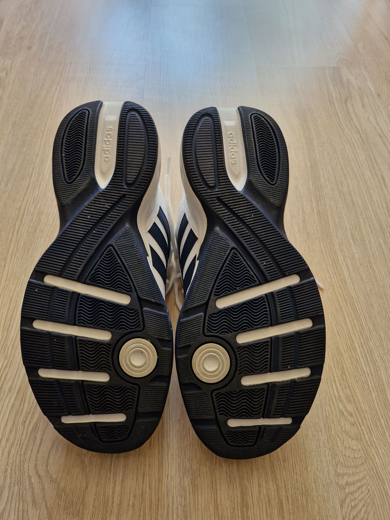Мъжки маратонки Adidas 45.5, нови
