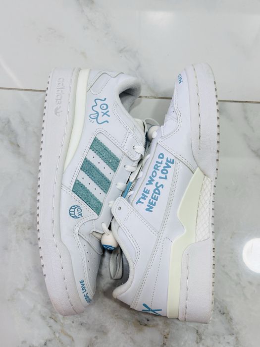Продам кроссовки Adidas Andre Saraiva