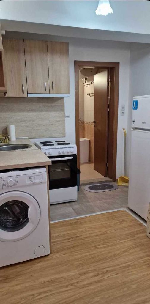 Дава се под наем Двустаен апартамент в Свети Влас - 65 кв.м за 400 € - Снимка #2