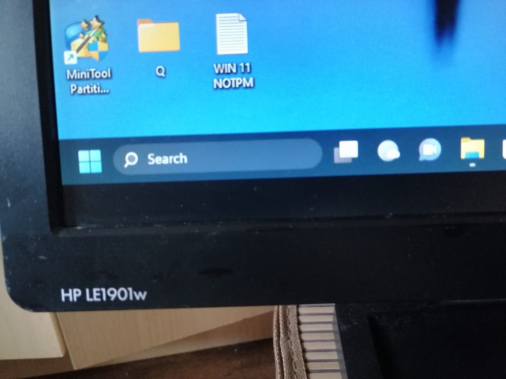 Monitor HP LCD 19" inch