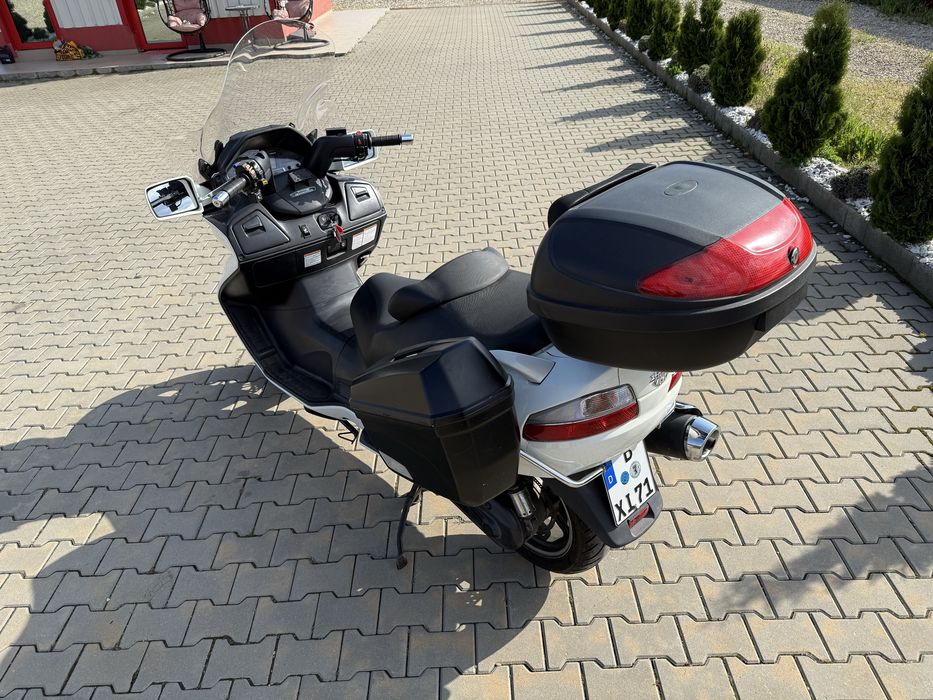 SUZUKI BURGMAN AN650A EXECUTIVE ABS facelift dotat km reali impecabil