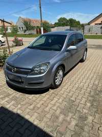 Opel Astra H Hatchback - an 2004, benzina