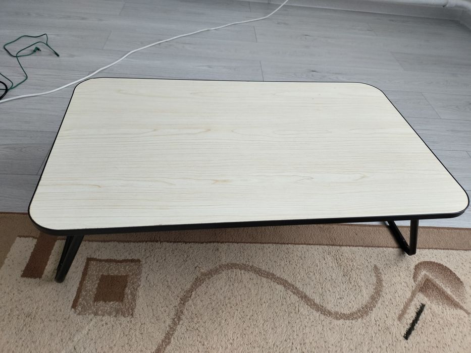 Продам складной столик для ноутбука