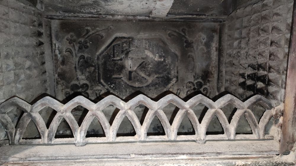 Печка-камина "Герканд", на 24 години