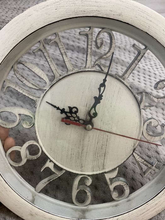 Ceas de perete ! Functinal foarte bine