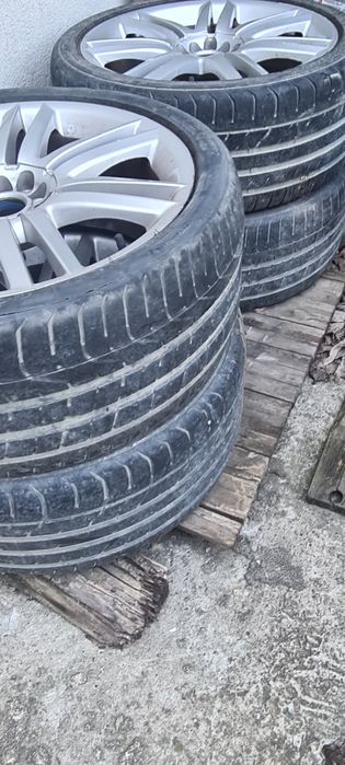 De vanzare anvelope de vara 255/ 35 / 19 cu tot cu jante ,